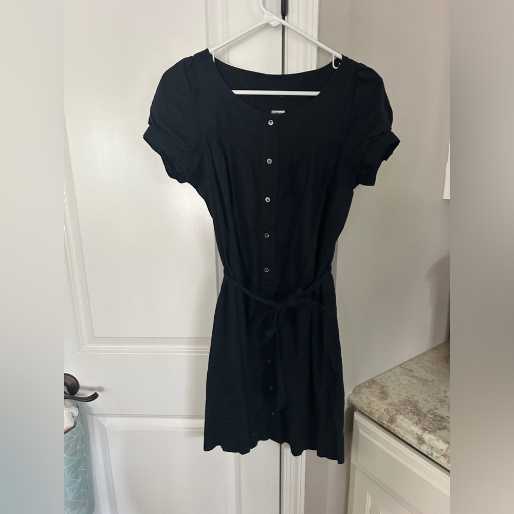 Women’s Gap Button Front Dress Tie Waist European Fit US Size 8